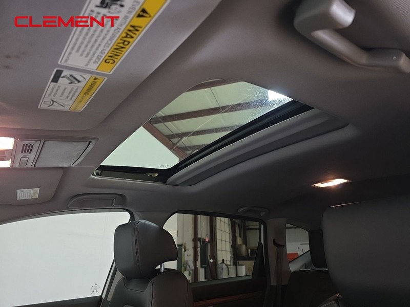 Honda CR-V Vehicle Image 21