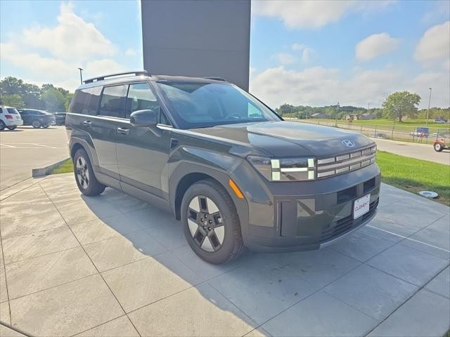 Hyundai Santa Fe Hybrid Vehicle Full-screen Gallery Image 3