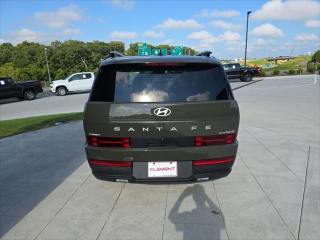 Hyundai Santa Fe Hybrid Vehicle Full-screen Gallery Image 7