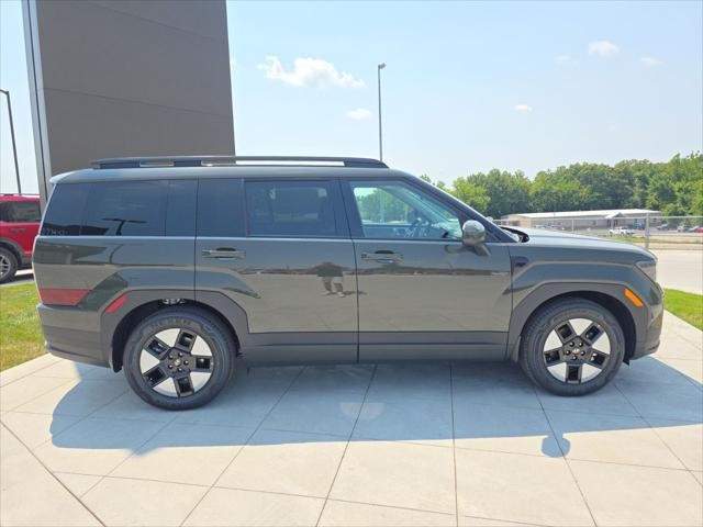 Hyundai Santa Fe Hybrid Vehicle Full-screen Gallery Image 4