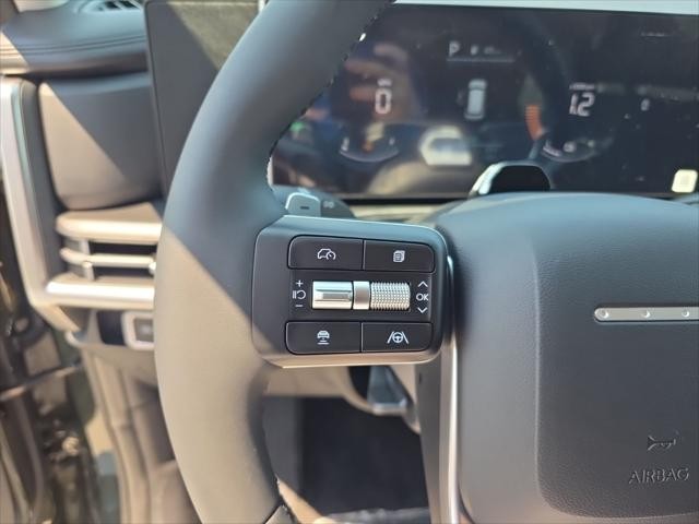 Hyundai Santa Fe Hybrid Vehicle Full-screen Gallery Image 14