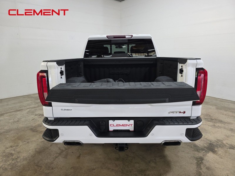 GMC Sierra 1500 Vehicle Image 09