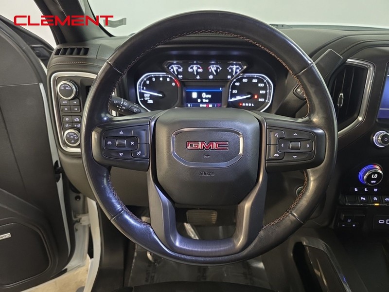GMC Sierra 1500 Vehicle Image 14