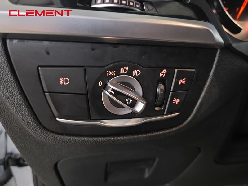 BMW X3 Vehicle Image 10