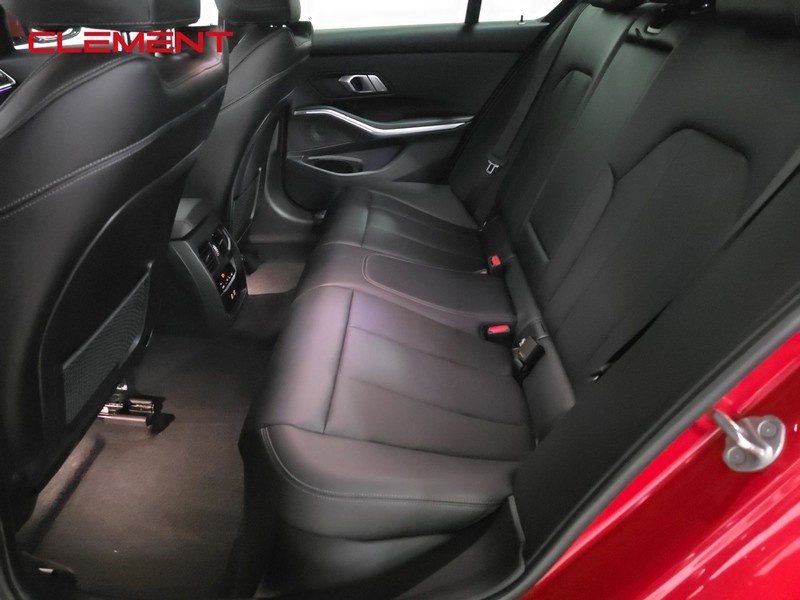 BMW 3 Series Vehicle Image 27