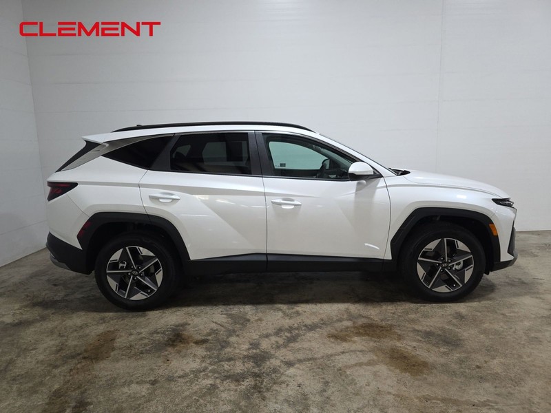 Hyundai Tucson Vehicle Image 04