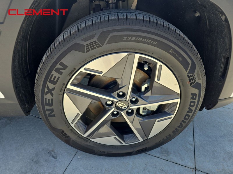Hyundai Tucson Vehicle Image 32