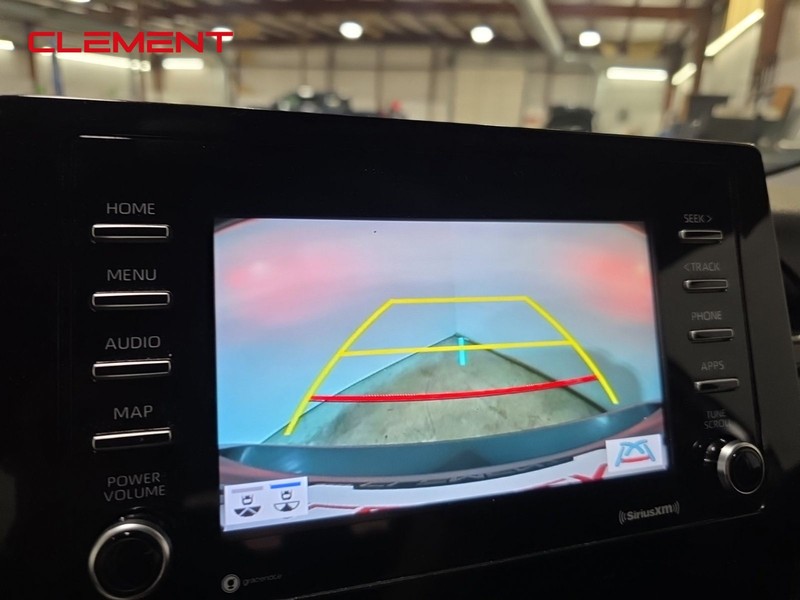 Toyota Camry Vehicle Image 17