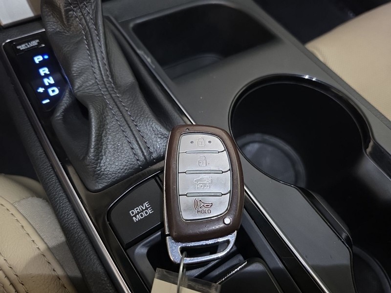 Hyundai Sonata Vehicle Image 20
