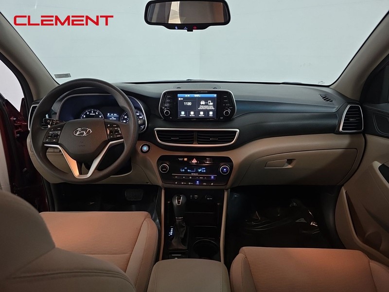 Hyundai Tucson Vehicle Image 09