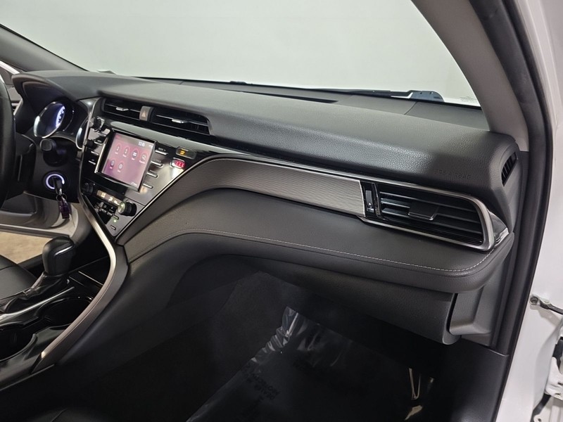 Toyota Camry Vehicle Image 27