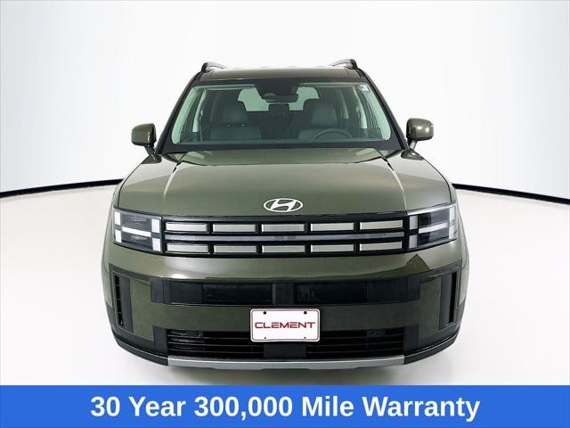 Hyundai Santa Fe Hybrid Vehicle Image 02