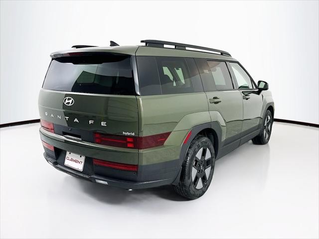 Hyundai Santa Fe Hybrid Vehicle Image 06