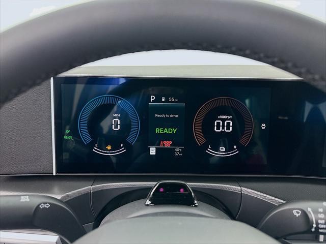 Hyundai Santa Fe Hybrid Vehicle Image 16