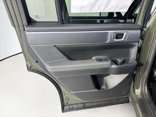 Hyundai Santa Fe Hybrid Vehicle Image 26