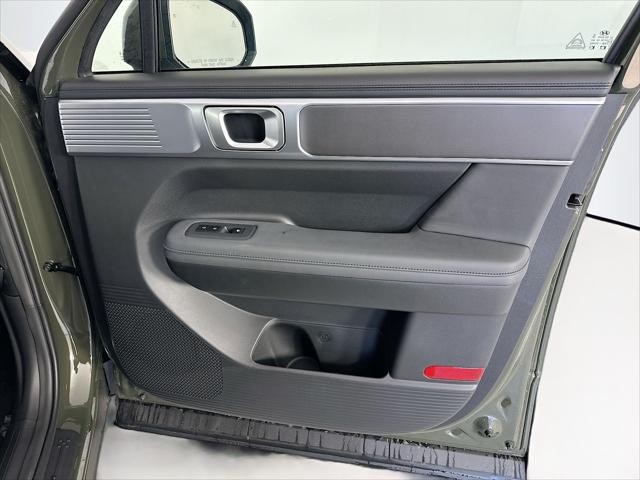 Hyundai Santa Fe Hybrid Vehicle Image 30