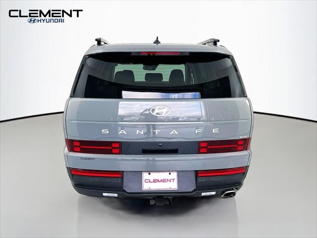 Hyundai Santa Fe Vehicle Full-screen Gallery Image 7