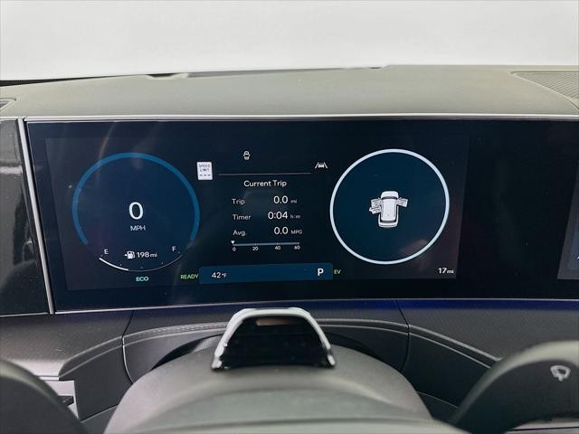 Hyundai Santa Fe Hybrid Vehicle Image 16