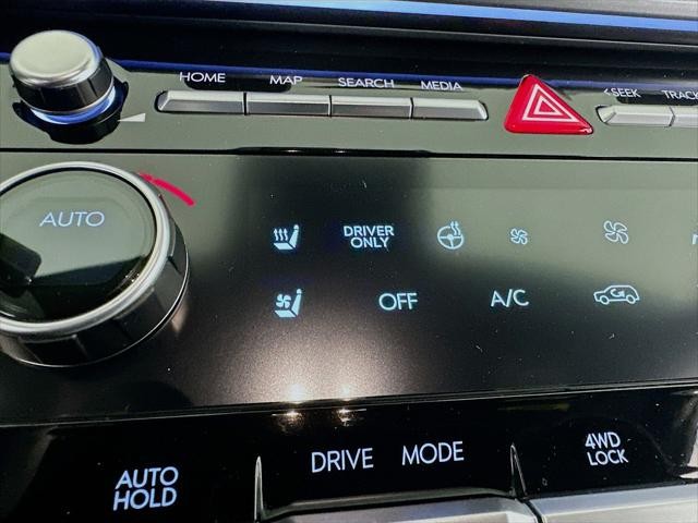 Hyundai Santa Fe Hybrid Vehicle Image 20