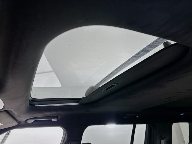 Hyundai Santa Fe Hybrid Vehicle Image 23