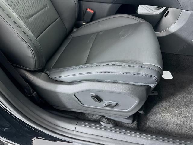 Hyundai Santa Fe Hybrid Vehicle Image 30