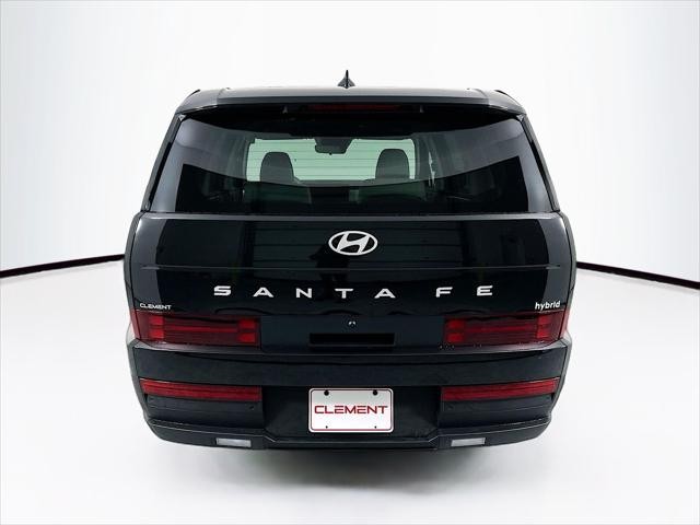 Hyundai Santa Fe Hybrid Vehicle Full-screen Gallery Image 7