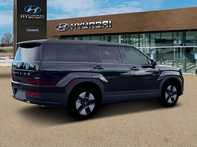 Hyundai Santa Fe Hybrid Vehicle Full-screen Gallery Image 8