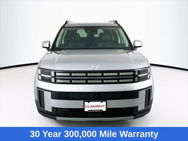 Hyundai Santa Fe Hybrid Vehicle Image 02