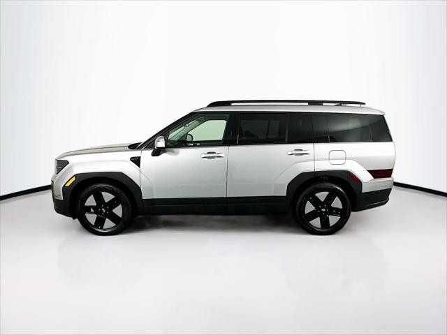 Hyundai Santa Fe Hybrid Vehicle Image 04