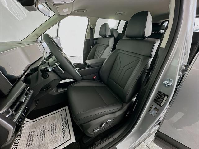 Hyundai Santa Fe Hybrid Vehicle Image 25