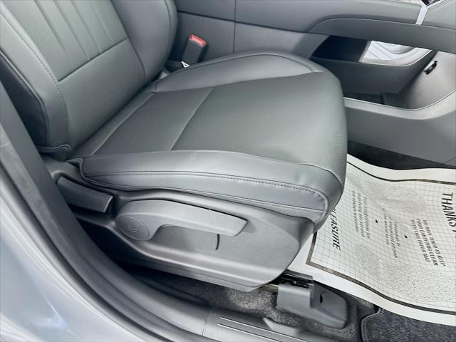 Hyundai Santa Fe Hybrid Vehicle Image 28