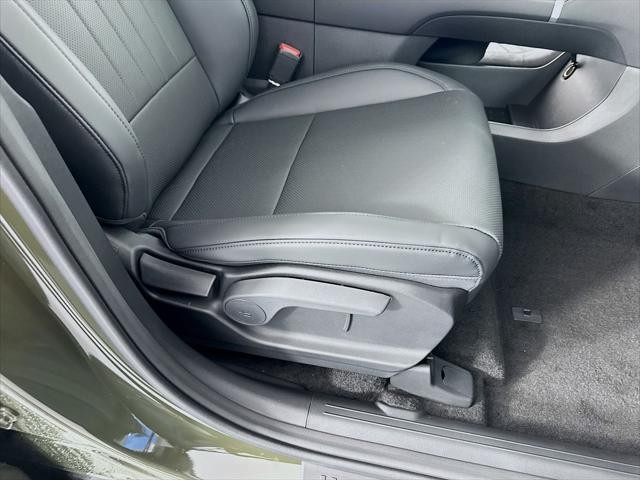 Hyundai Santa Fe Hybrid Vehicle Image 28