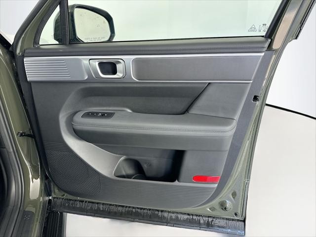 Hyundai Santa Fe Hybrid Vehicle Image 30
