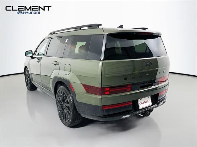 Hyundai Santa Fe Vehicle Full-screen Gallery Image 8