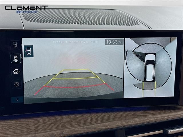 Hyundai Santa Fe Vehicle Full-screen Gallery Image 18