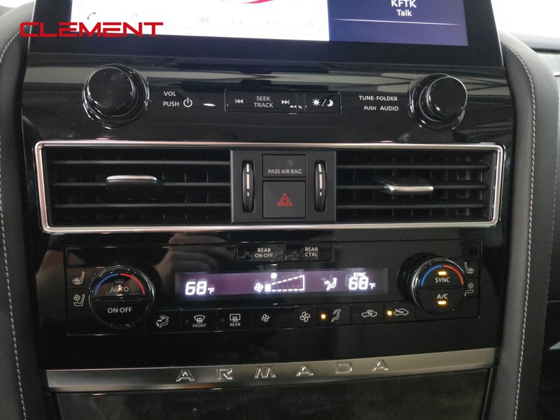 Nissan Armada Vehicle Image 18