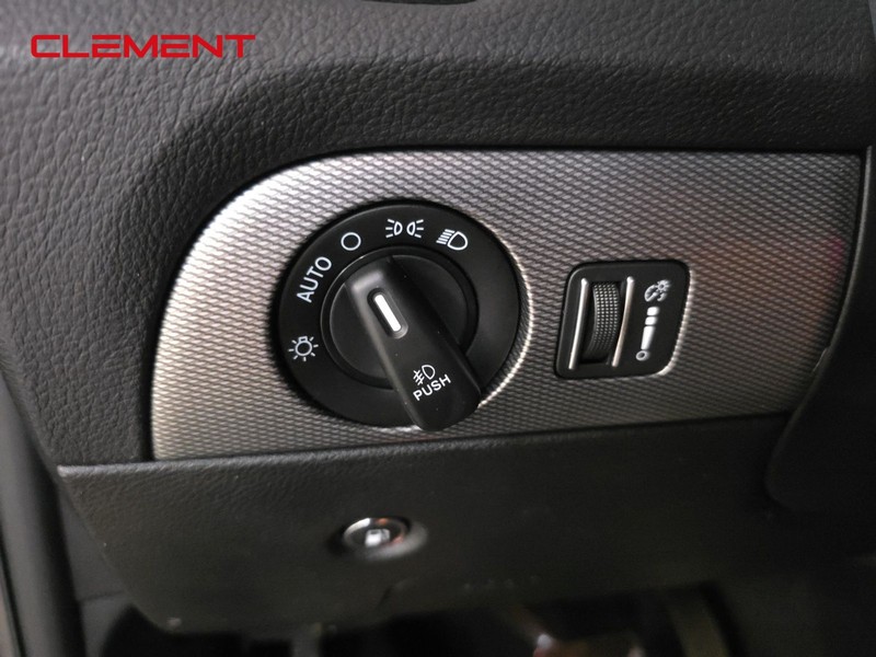 Dodge Durango Vehicle Image 10