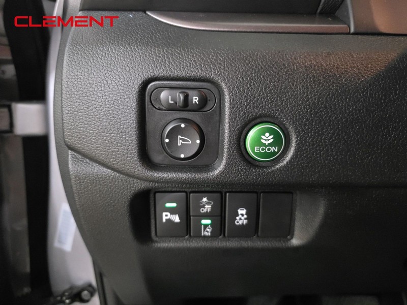 Honda Passport Vehicle Image 10