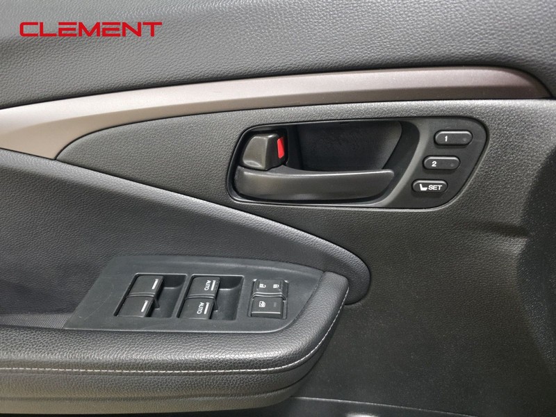 Honda Passport Vehicle Image 21