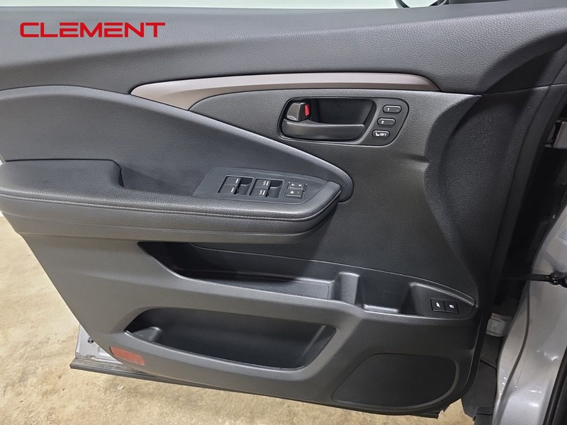 Honda Passport Vehicle Image 22