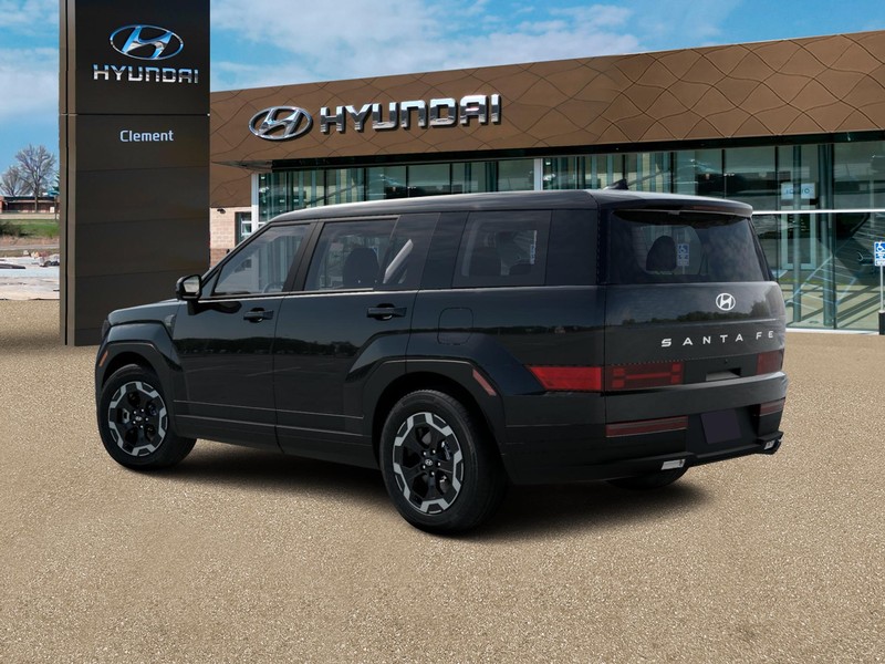 Hyundai Santa Fe Vehicle Full-screen Gallery Image 4