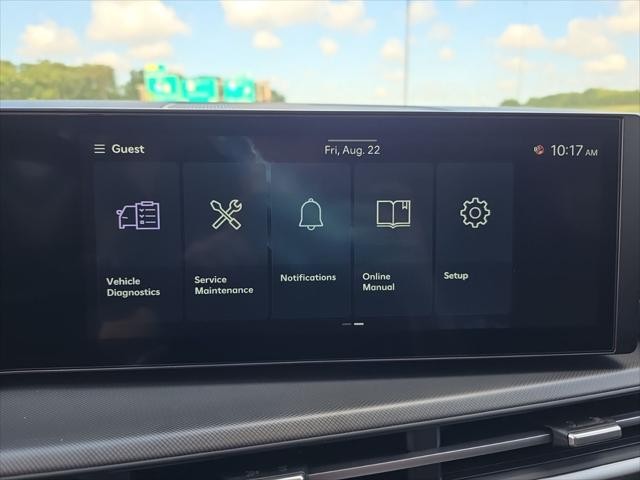 Hyundai Santa Fe Hybrid Vehicle Full-screen Gallery Image 18