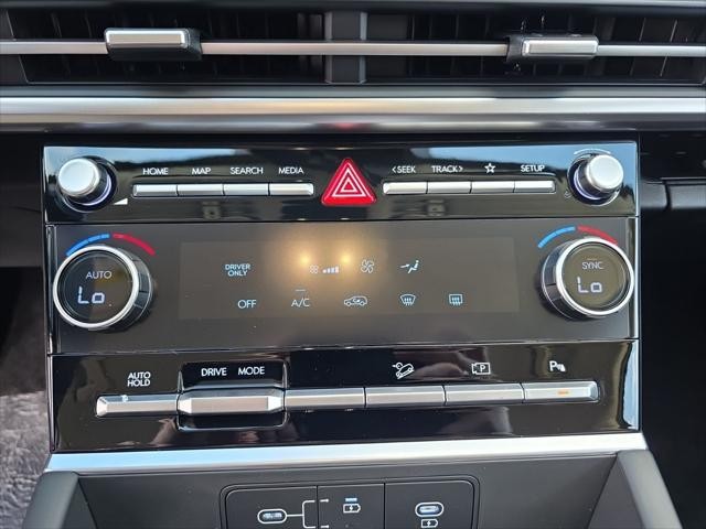 Hyundai Santa Fe Hybrid Vehicle Full-screen Gallery Image 20