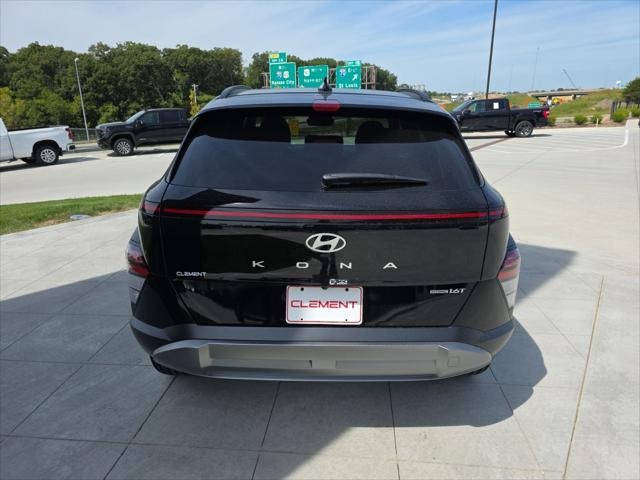 Hyundai Kona Vehicle Full-screen Gallery Image 7
