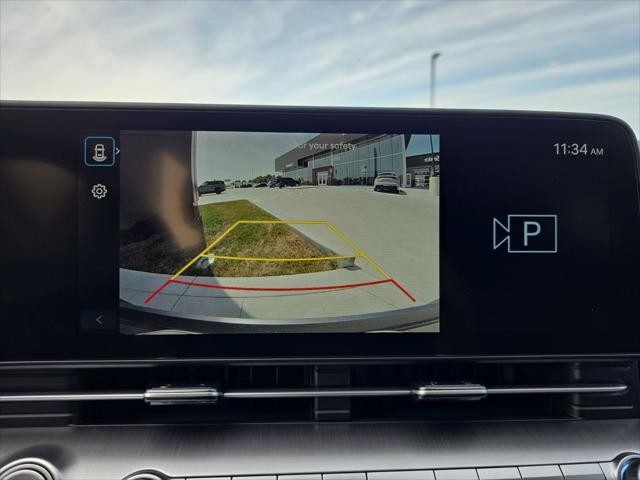 Hyundai Kona Vehicle Full-screen Gallery Image 19