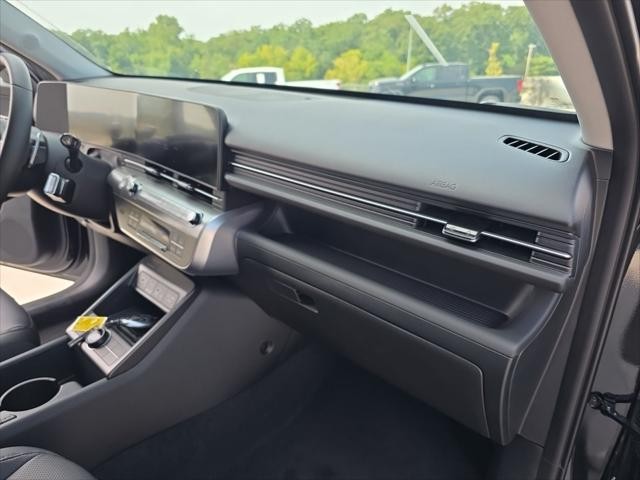 Hyundai Kona Vehicle Full-screen Gallery Image 31