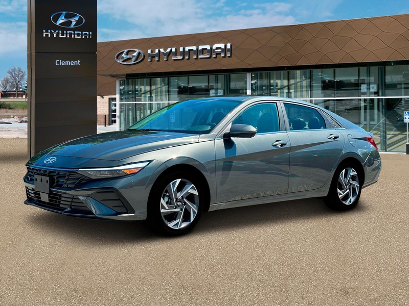Hyundai Elantra Vehicle Full-screen Gallery Image 2