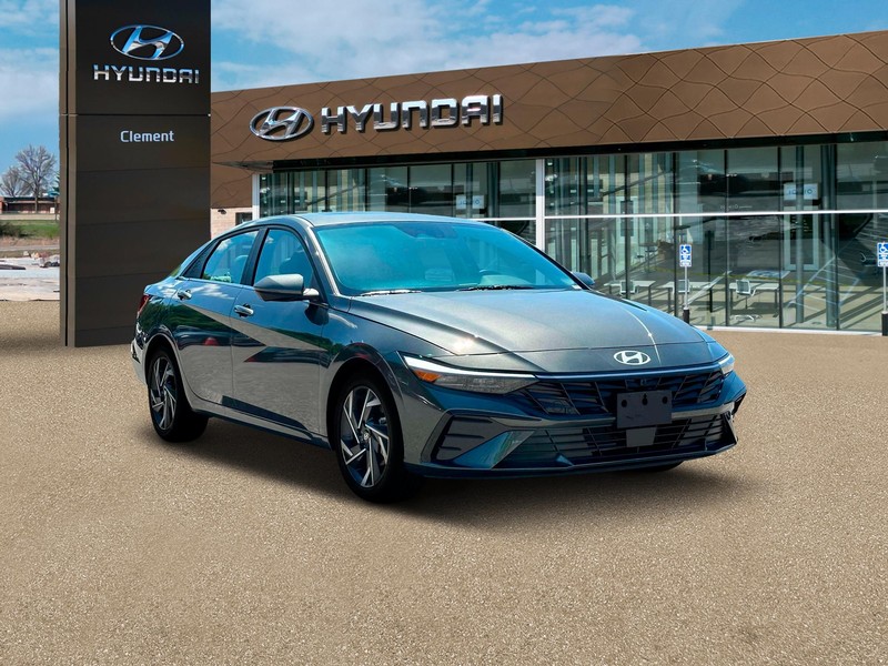 Hyundai Elantra Vehicle Full-screen Gallery Image 11