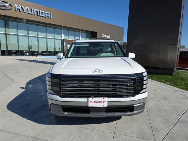 Hyundai Palisade Vehicle Full-screen Gallery Image 2