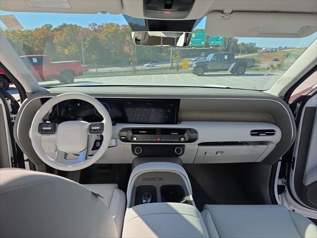 Hyundai Palisade Vehicle Full-screen Gallery Image 10